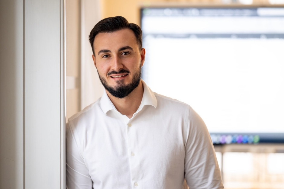 Kastrijot Ahmedi arbeitet als Fachspezialist Netzwirtschaft bei den St.Galler Stadtwerken.